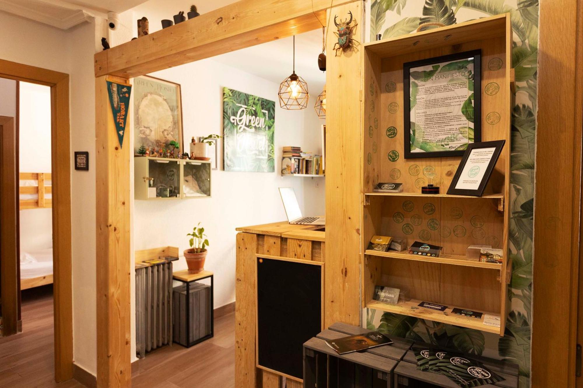 Green Hostel Oviedo Eksteriør billede