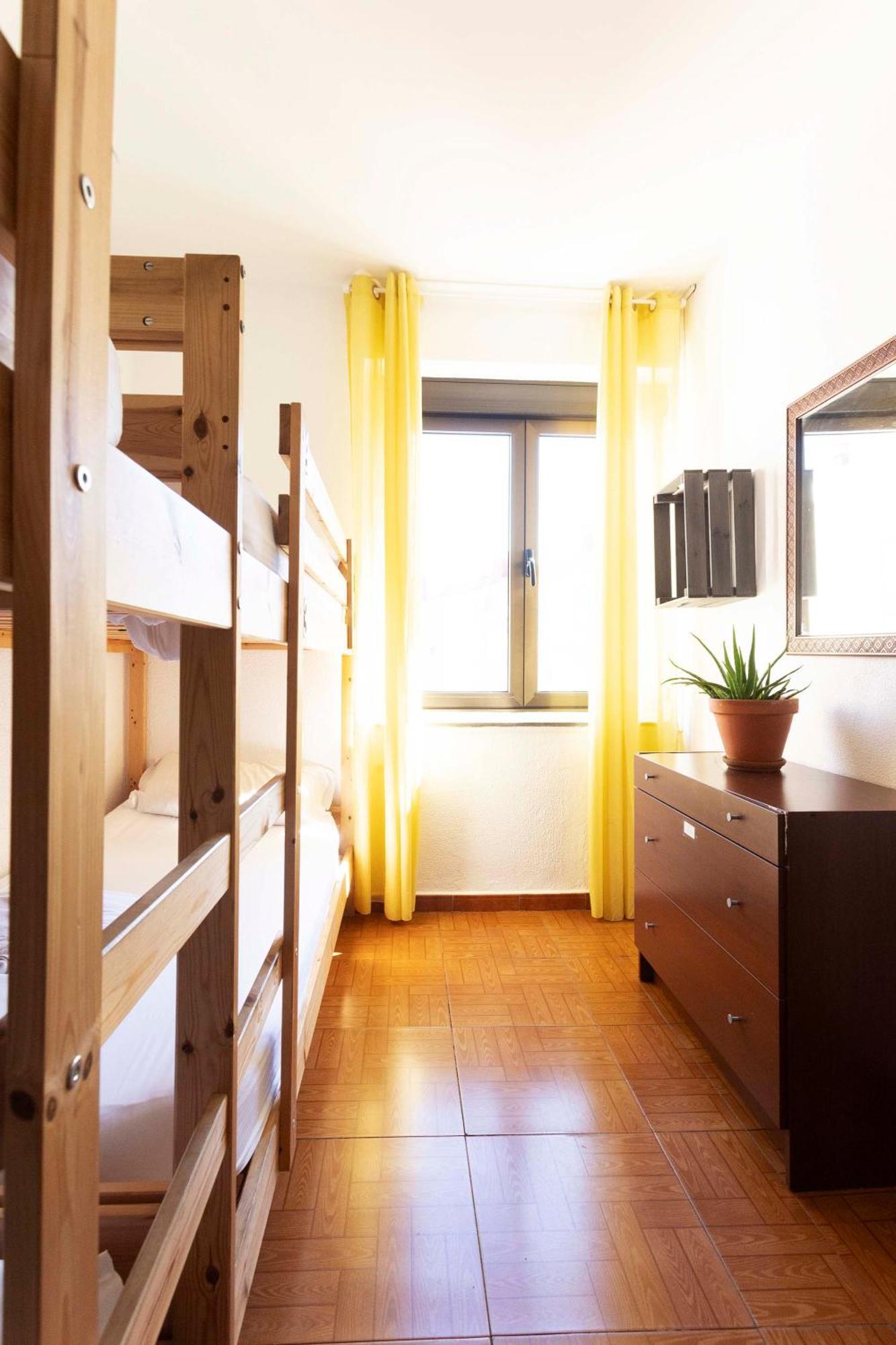 Green Hostel Oviedo Eksteriør billede